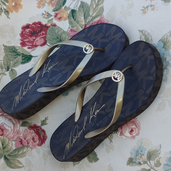 Michael Kors Bedford Gold and Brown Platform Wedge Sandals Women's size 11 - Picture 13 of 17